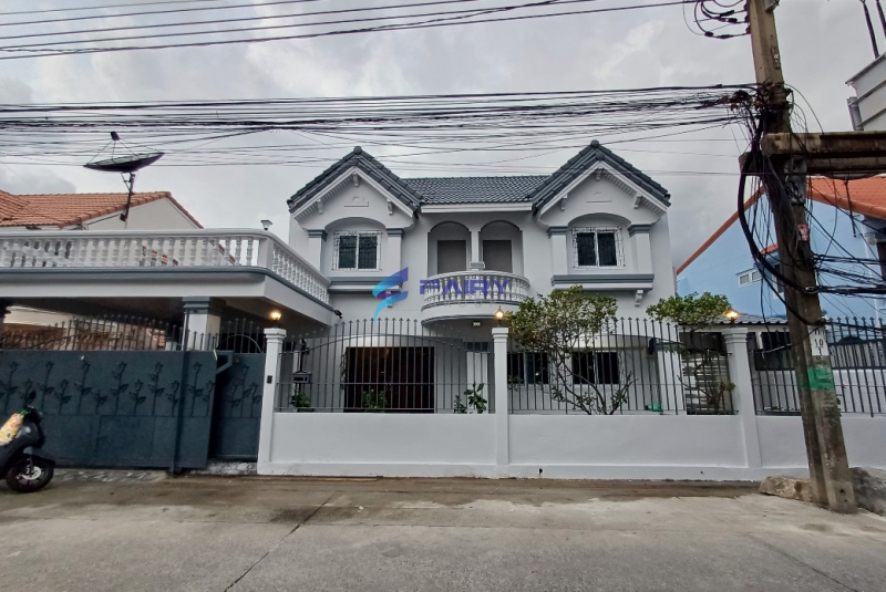 ให้เช่าบ้านเดี่ยว 2ชั้น สุขุมวิท101/1 ซอยวชิรธรรมสาธิต55 เนื้อที่ 72 ต.ร.วา พื้นที่ใช้สอย 480++ ต.ร.ม Renovate ใหม่ พร้อมเข้าอยู่